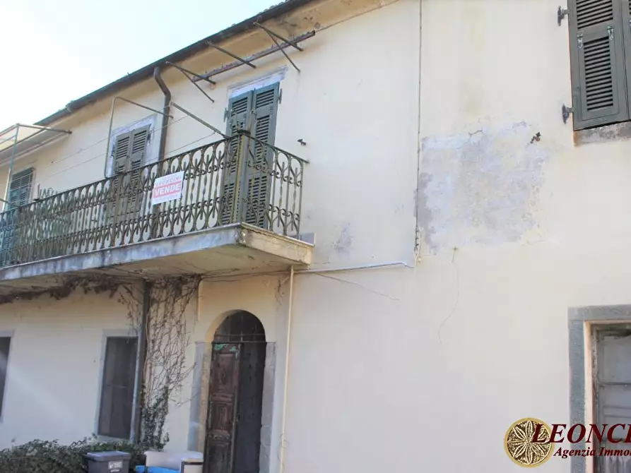 Immagine 2 di Rustico / casale in vendita  32 a Villafranca In Lunigiana