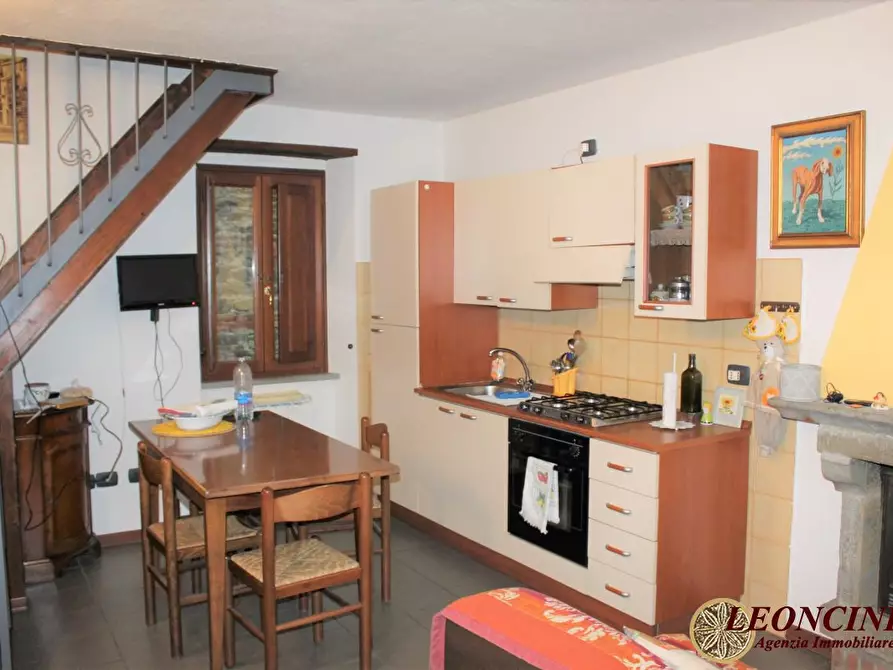 Immagine 9 di Rustico / casale in vendita  a Villafranca In Lunigiana