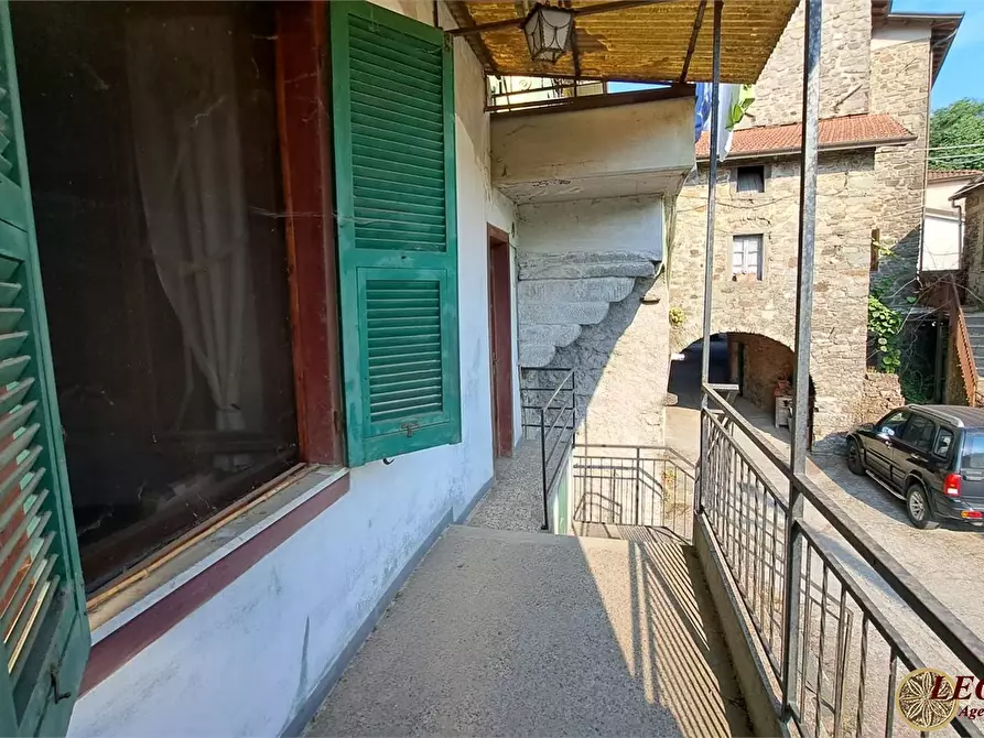Immagine 2 di Casa semindipendente in vendita  36 a Filattiera