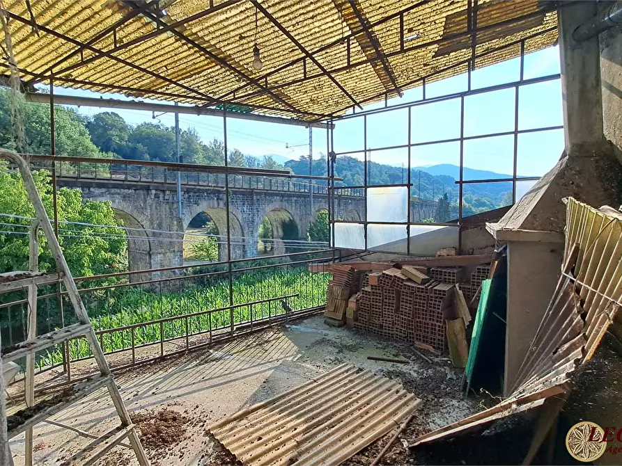 Immagine 10 di Casa semindipendente in vendita  36 a Filattiera