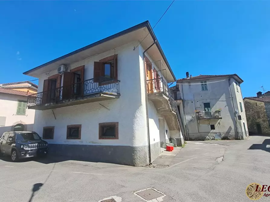 Immagine 2 di Casa semindipendente in vendita  12 a Villafranca In Lunigiana