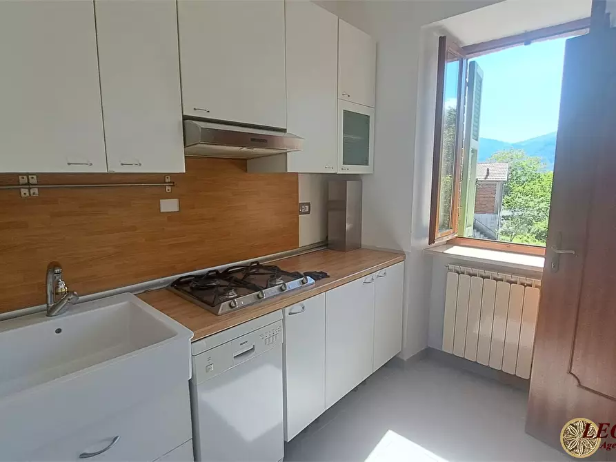 Immagine 8 di Casa semindipendente in vendita  12 a Villafranca In Lunigiana