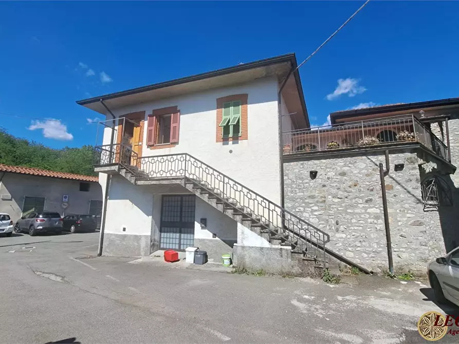 Immagine 1 di Casa semindipendente in vendita  12 a Villafranca In Lunigiana