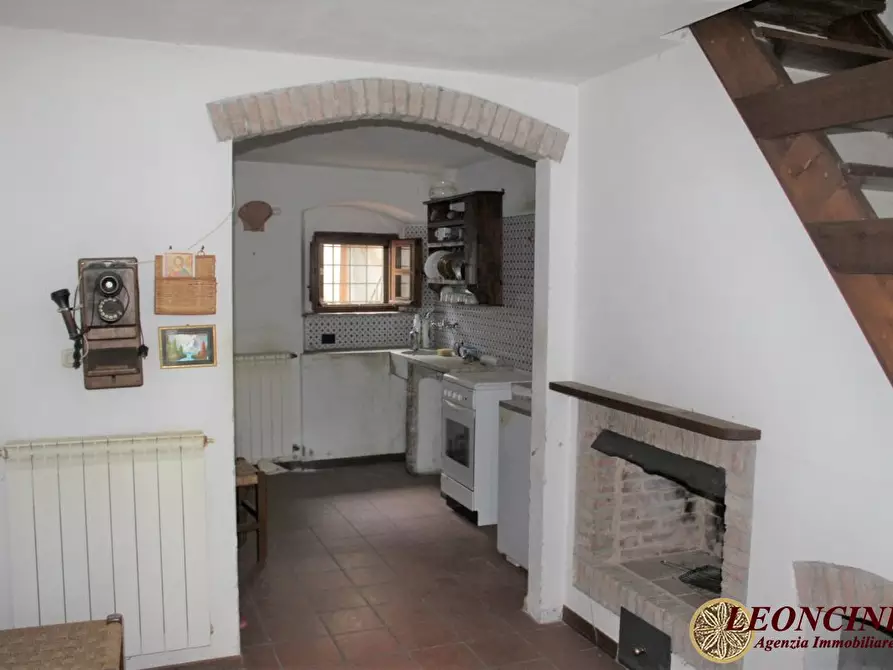 Immagine 9 di Rustico / casale in vendita  22 a Bagnone
