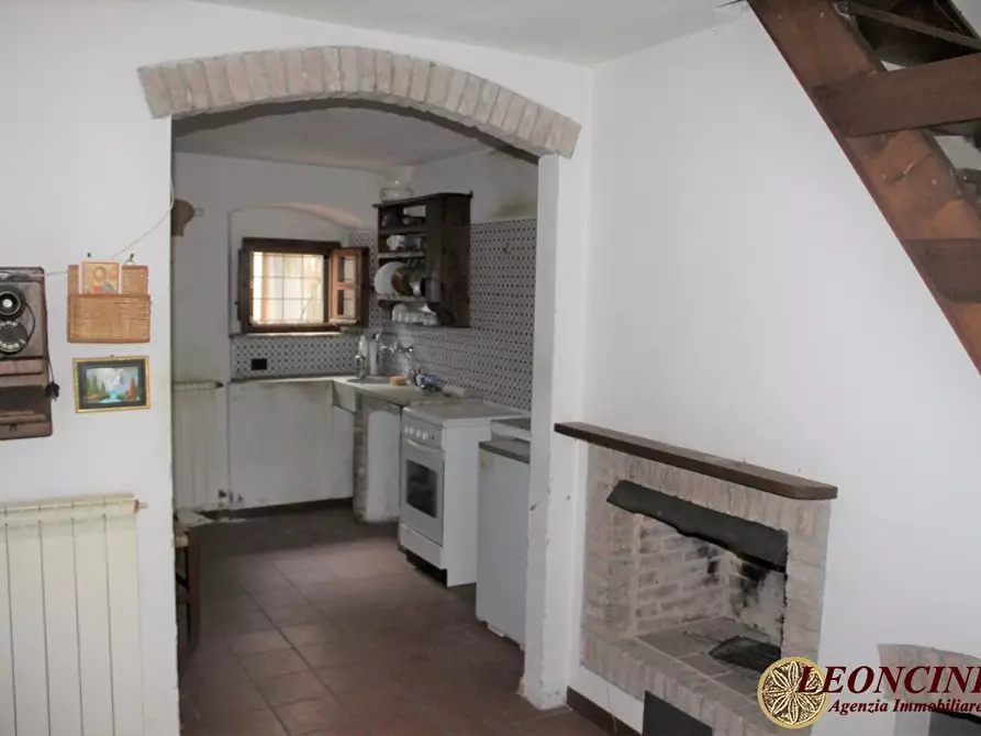 Immagine 2 di Rustico / casale in vendita  22 a Bagnone