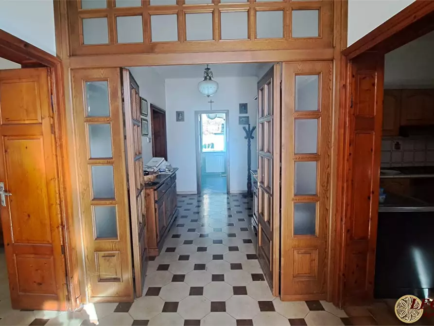 Immagine 10 di Villa in vendita  22 a Filattiera