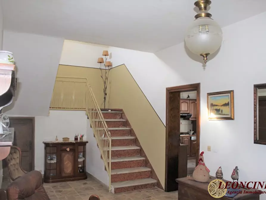 Immagine 2 di Villa in vendita  33 a Villafranca In Lunigiana