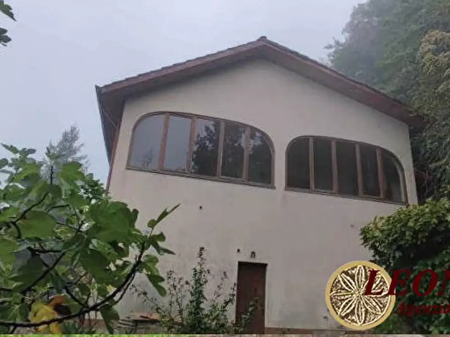 Immagine 3 di Villa in vendita  2 a Pontremoli