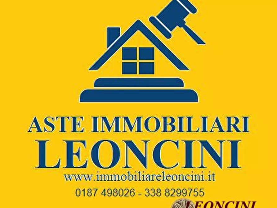 Immagine 10 di Villa in vendita  2 a Pontremoli