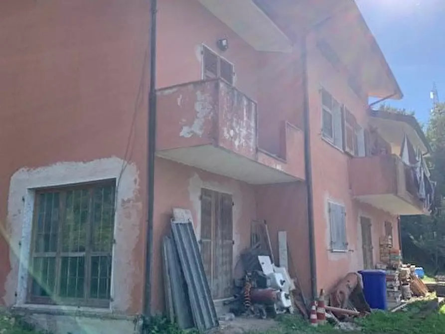 Immagine 2 di Villa in vendita  7 a Aulla