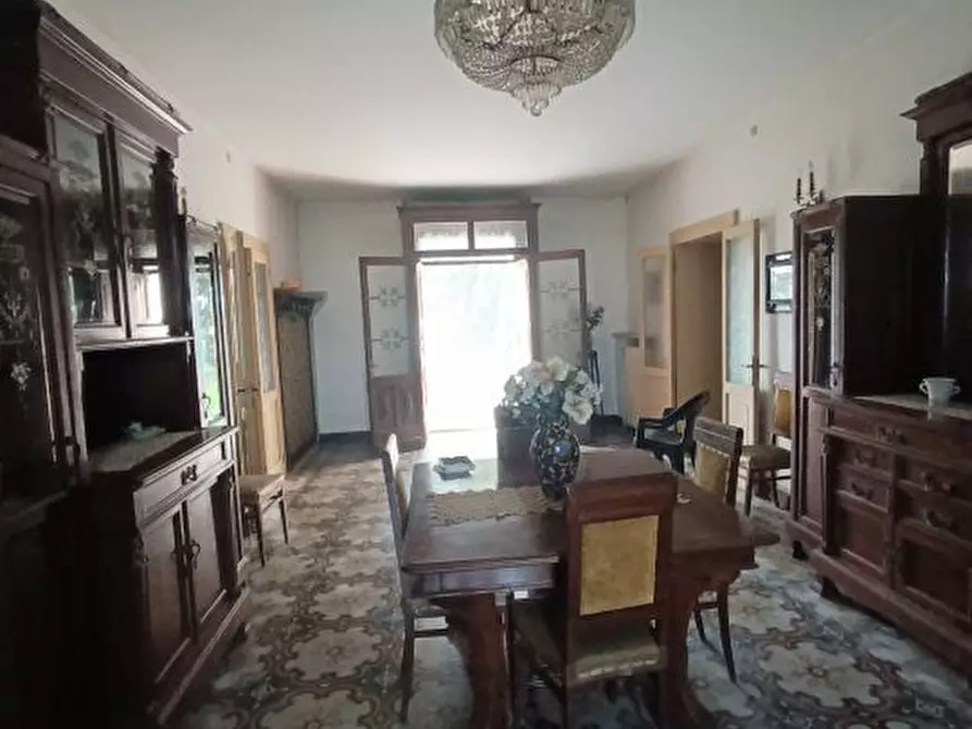 Immagine 3 di Palazzo in vendita  a Castelbaldo