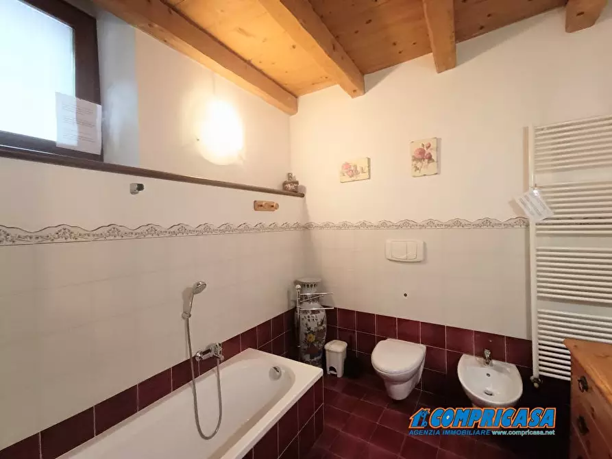 Immagine 5 di Casa semindipendente in vendita  a Bardolino