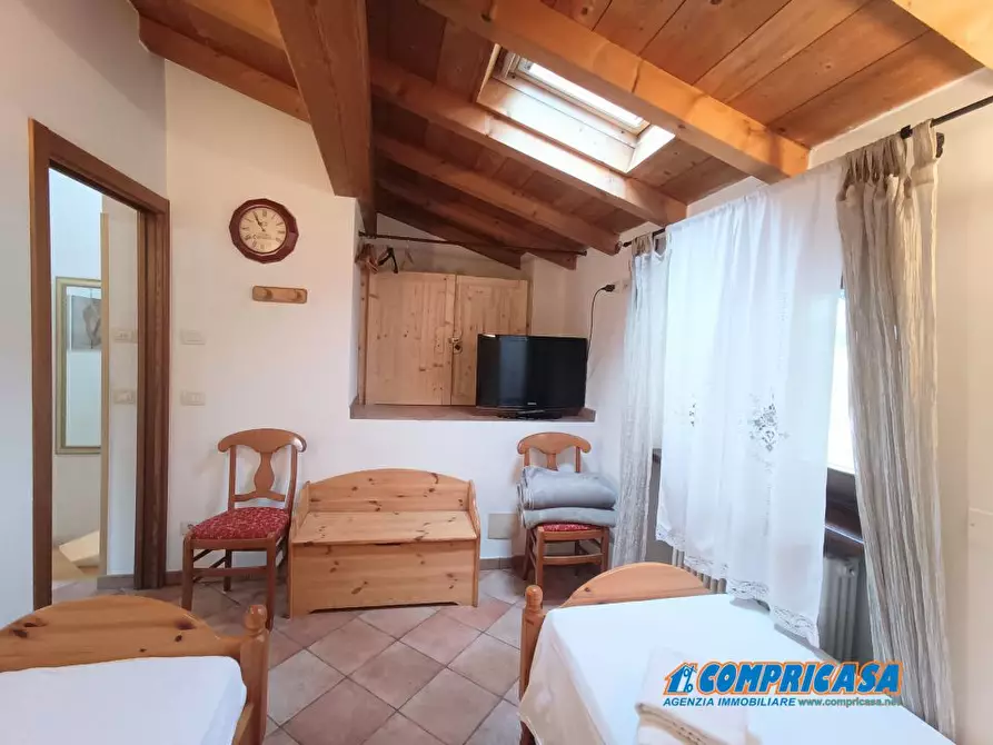Immagine 10 di Casa semindipendente in vendita  a Bardolino