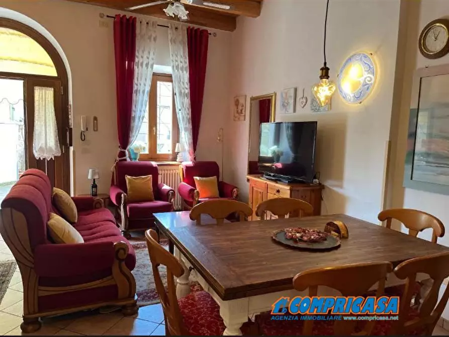 Immagine 1 di Casa semindipendente in vendita  a Bardolino