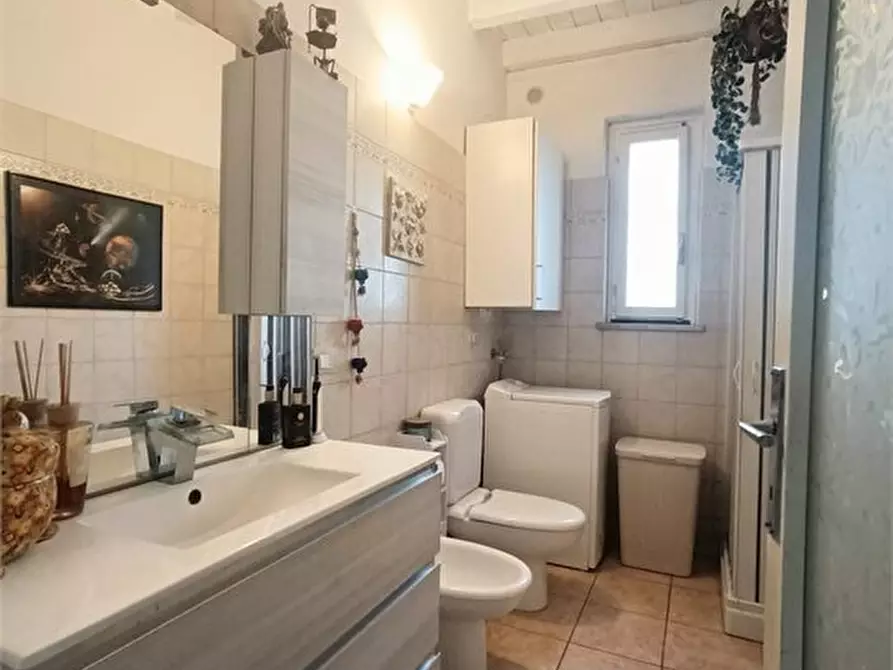 Immagine 7 di Casa semindipendente in vendita  a Peschiera Del Garda
