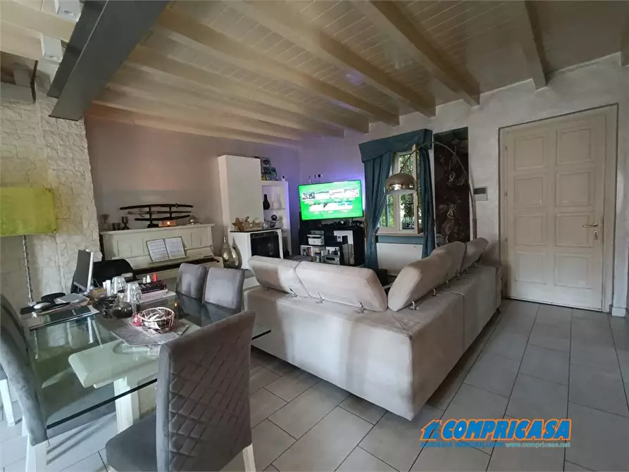 Immagine 5 di Casa semindipendente in vendita  a Peschiera Del Garda