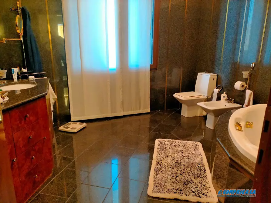 Immagine 9 di Villa in vendita  a Ponso
