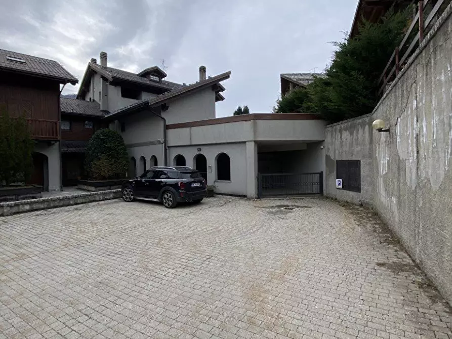 Immagine 2 di Garage in vendita  a Oulx