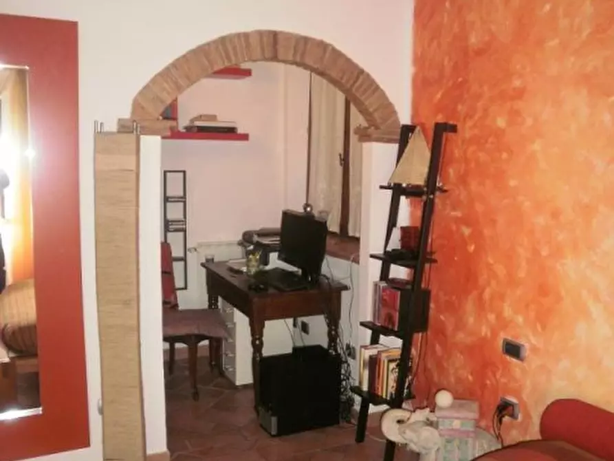 Immagine 5 di Casa semindipendente in vendita  a Castellina Marittima