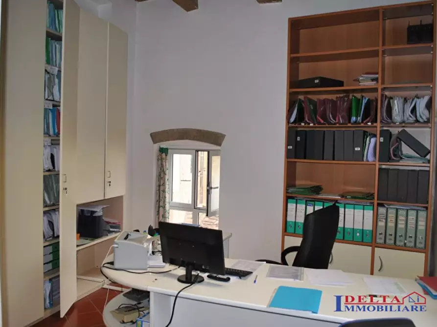Immagine 6 di Ufficio in vendita  a Rosignano Marittimo