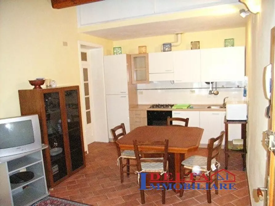 Immagine 2 di Appartamento in vendita  15 a Castellina Marittima