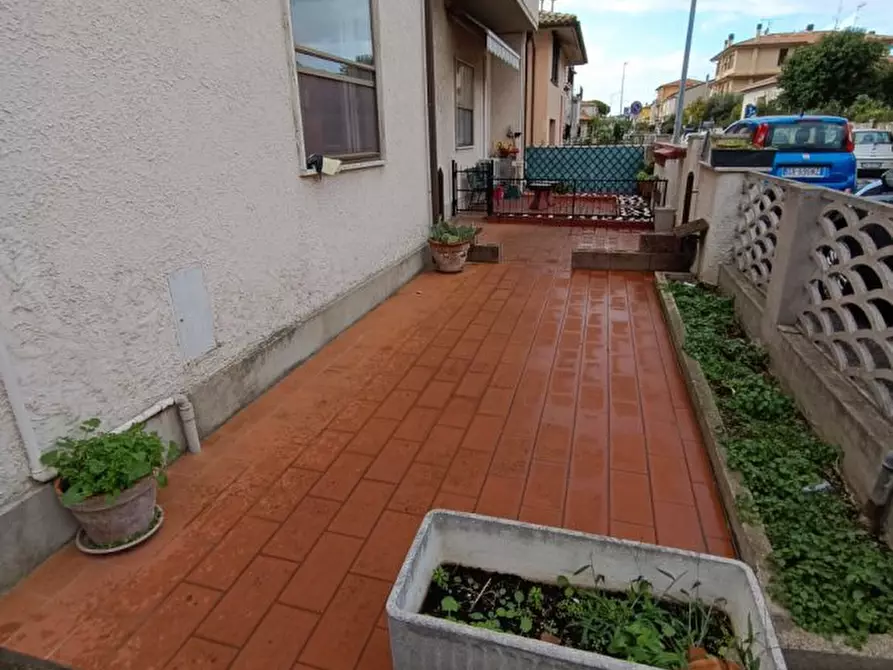 Immagine 9 di Appartamento in vendita  a Rosignano Marittimo