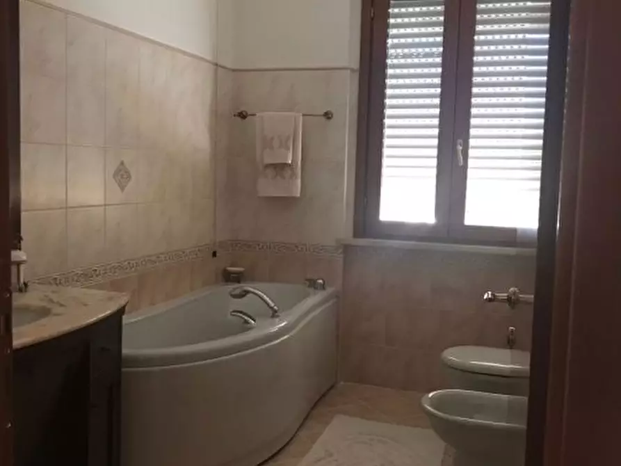 Immagine 9 di Appartamento in vendita  a Rosignano Marittimo
