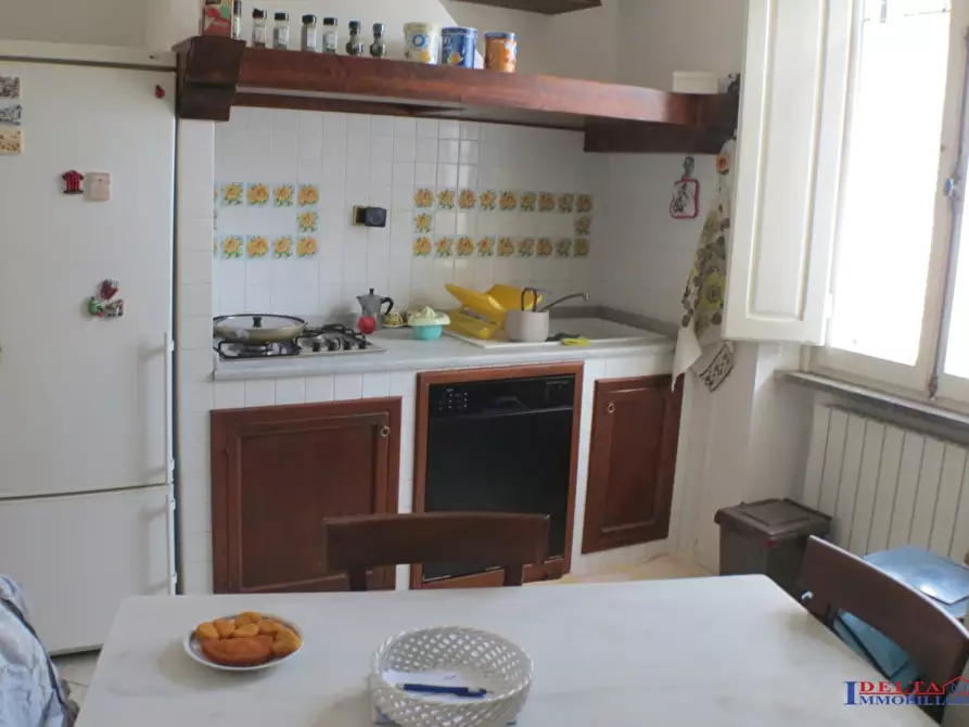 Immagine 3 di Appartamento in vendita  a Rosignano Marittimo