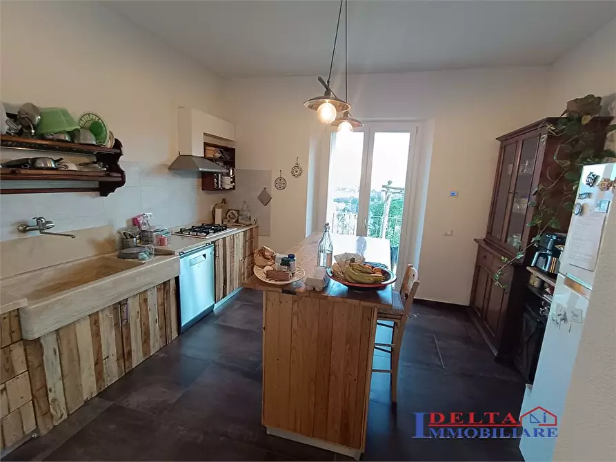 Immagine 10 di Casa semindipendente in vendita  a Rosignano Marittimo