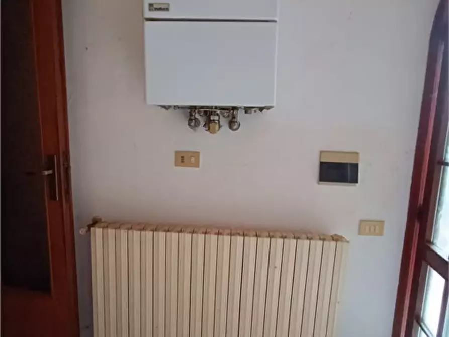 Immagine 5 di Rustico / casale in vendita  a Rosignano Marittimo