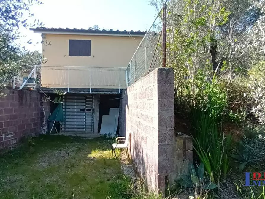 Immagine 10 di Rustico / casale in vendita  a Rosignano Marittimo
