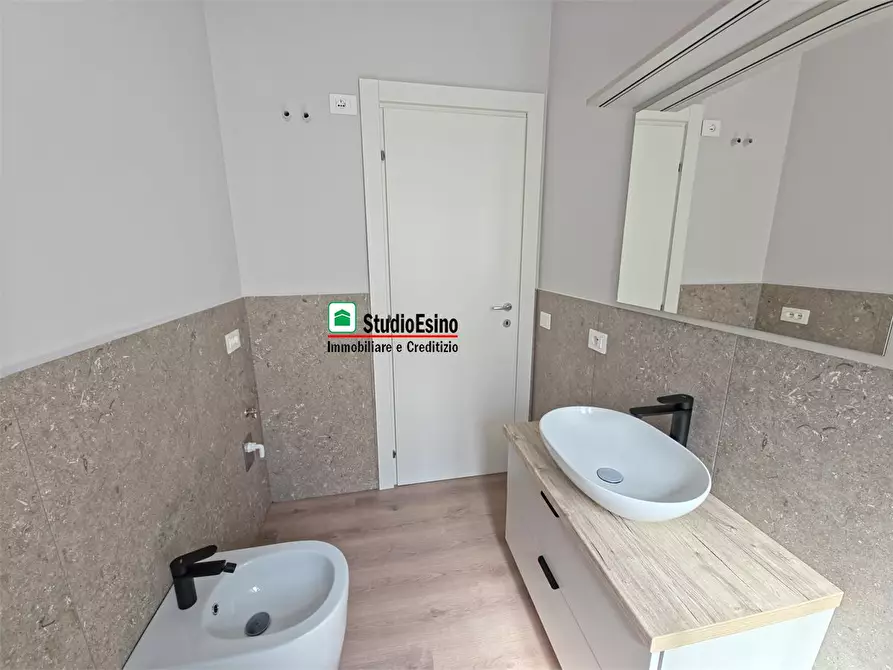 Immagine 10 di Appartamento in vendita  a San Benedetto Del Tronto