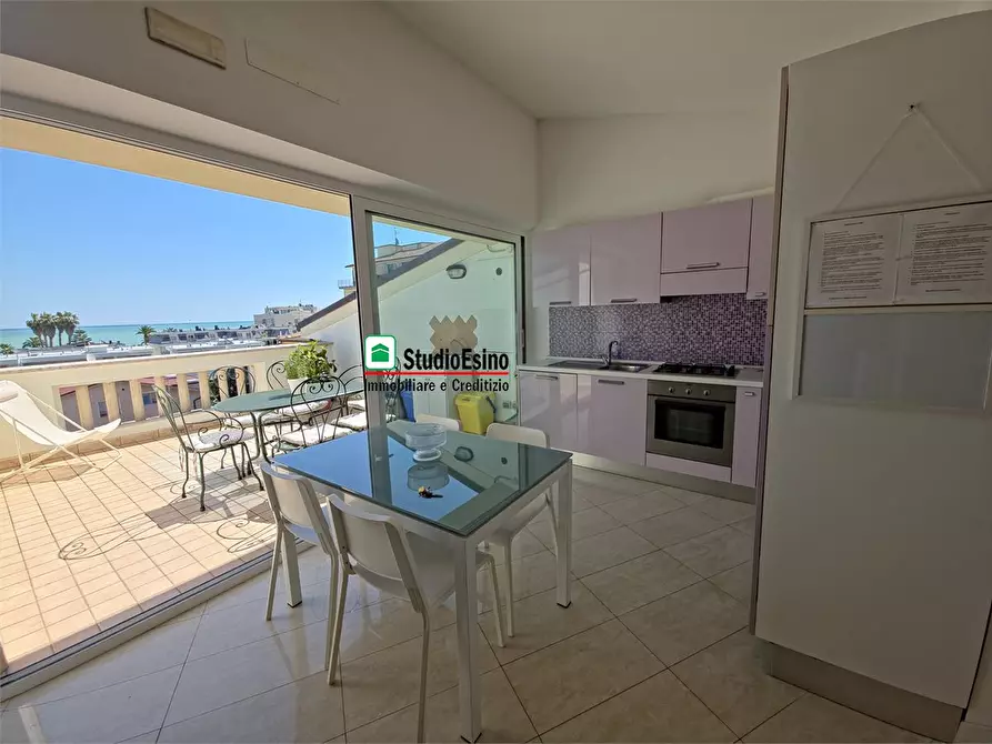 Immagine 1 di Appartamento in vendita  22 a Grottammare