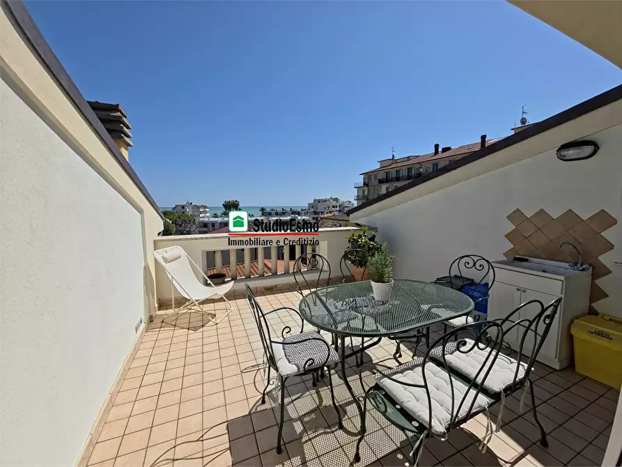 Immagine 7 di Appartamento in vendita  22 a Grottammare