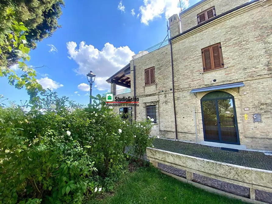 Immagine 2 di Casa indipendente in vendita  a Corropoli