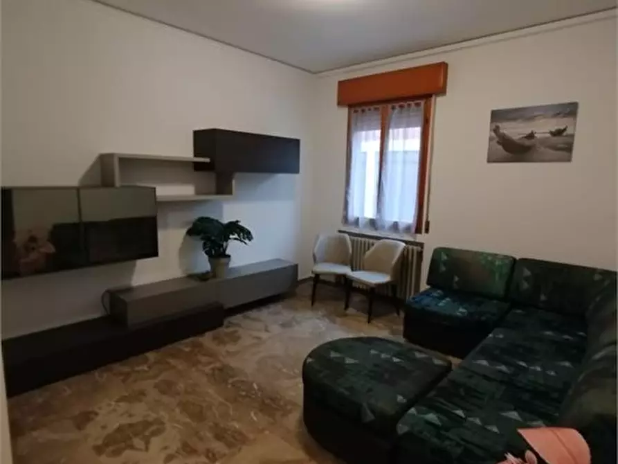 Immagine 1 di Casa indipendente in vendita  a Carpi