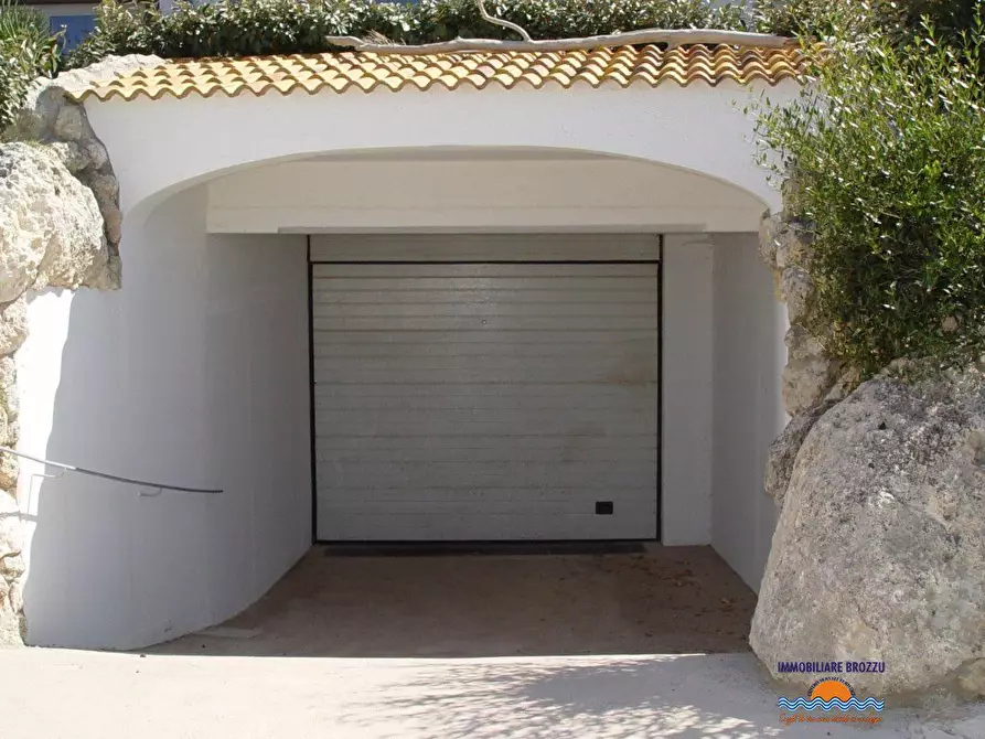 Immagine 1 di Garage in vendita  a Castelsardo