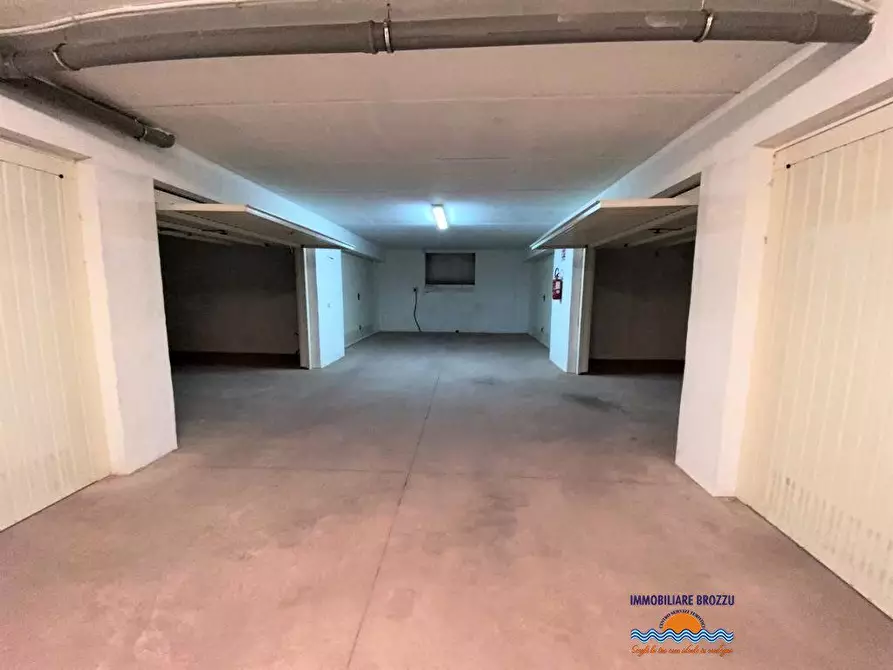 Immagine 3 di Garage in vendita  a Castelsardo