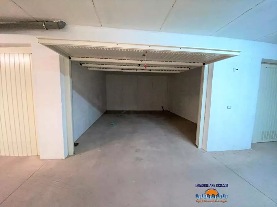 Immagine 6 di Garage in vendita  a Castelsardo