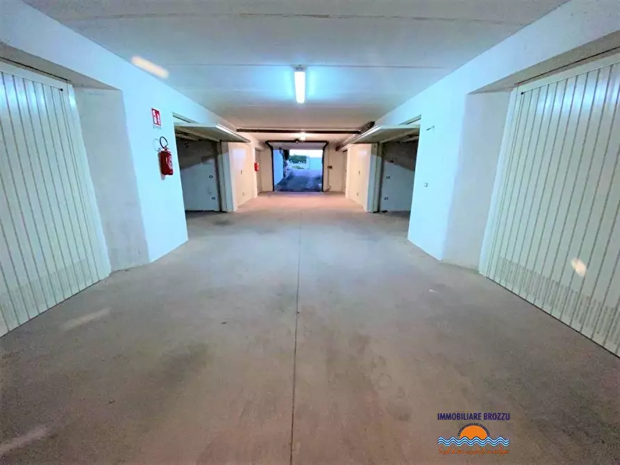 Immagine 8 di Garage in vendita  a Castelsardo