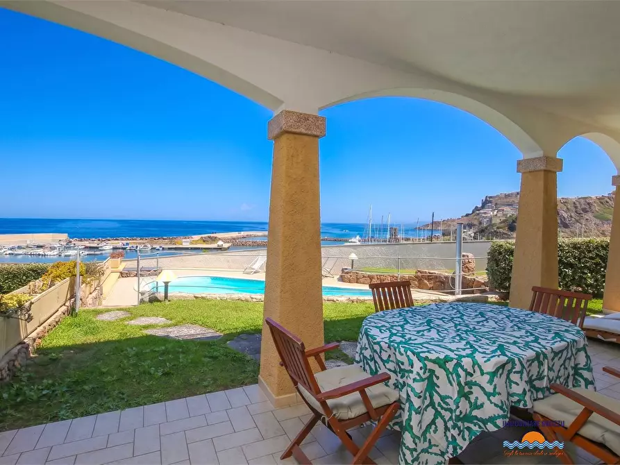 Immagine 10 di Villa in vendita  99 a Castelsardo