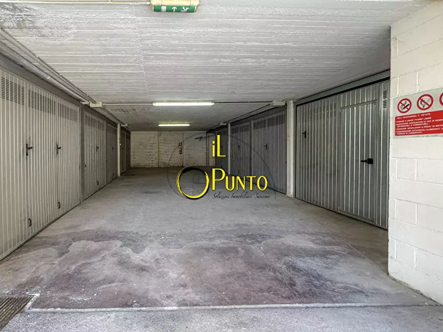 Immagine 8 di Garage in vendita  149 a San Remo