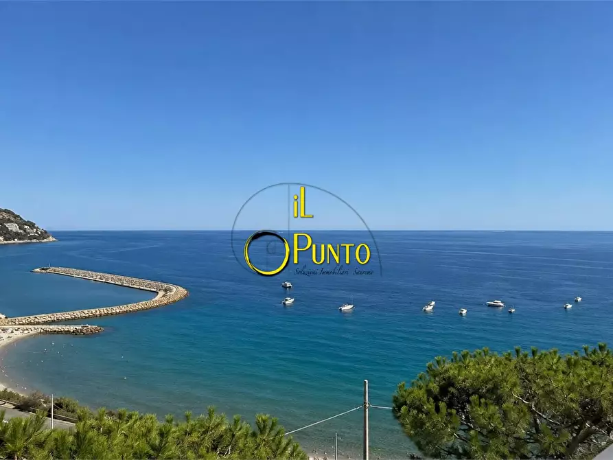 Immagine 1 di Appartamento in vendita  67 a Bordighera