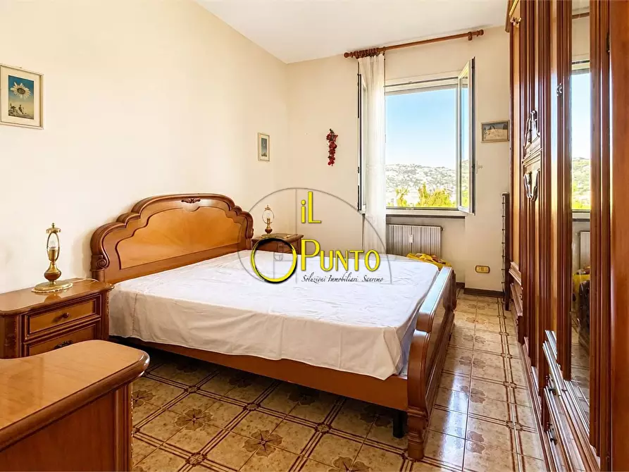 Immagine 8 di Appartamento in vendita  67 a Bordighera