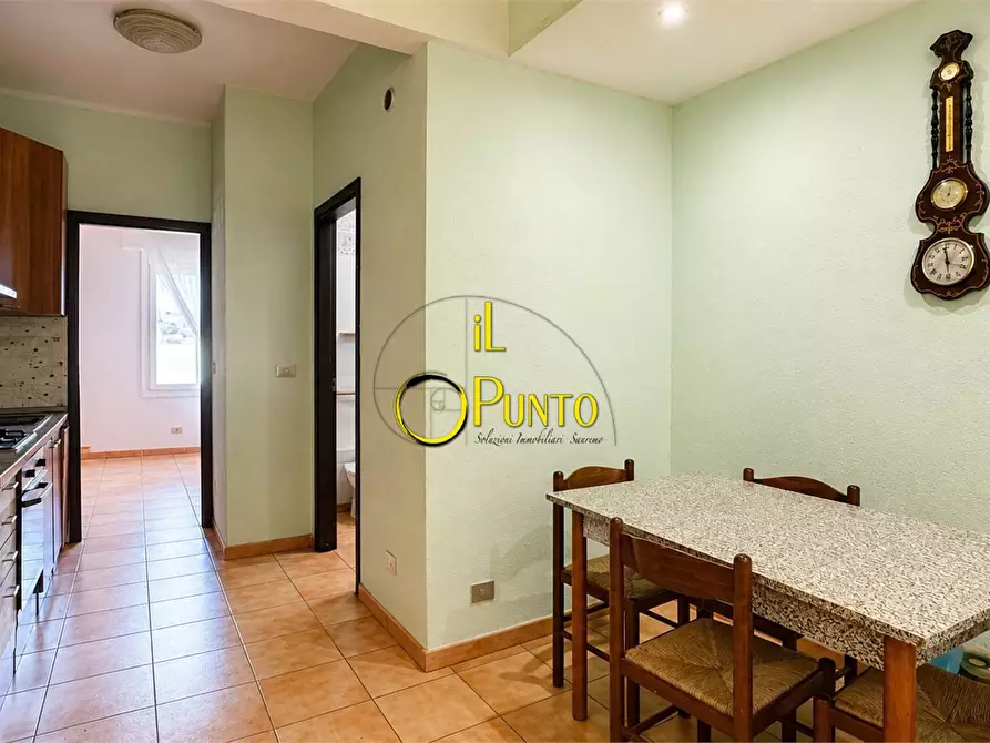 Immagine 5 di Appartamento in vendita  71 a San Remo