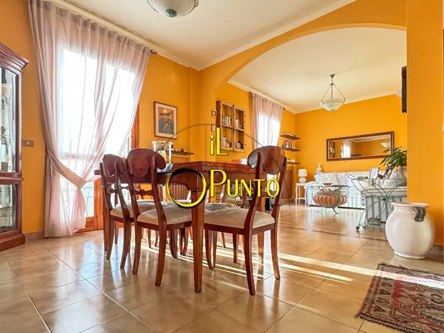 Immagine 3 di Villa in vendita  180 a San Remo