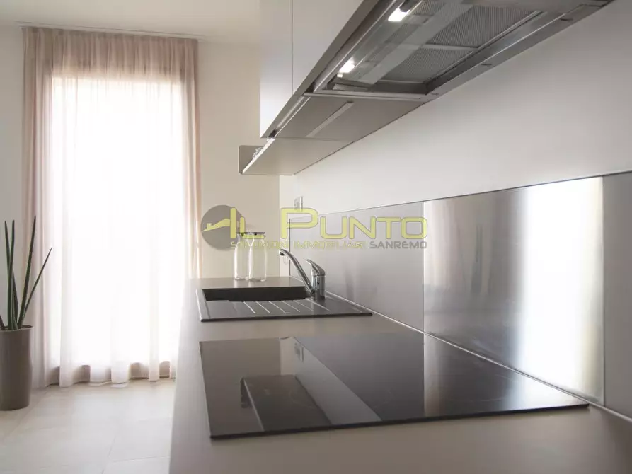 Immagine 8 di Villa in vendita  285 a San Remo