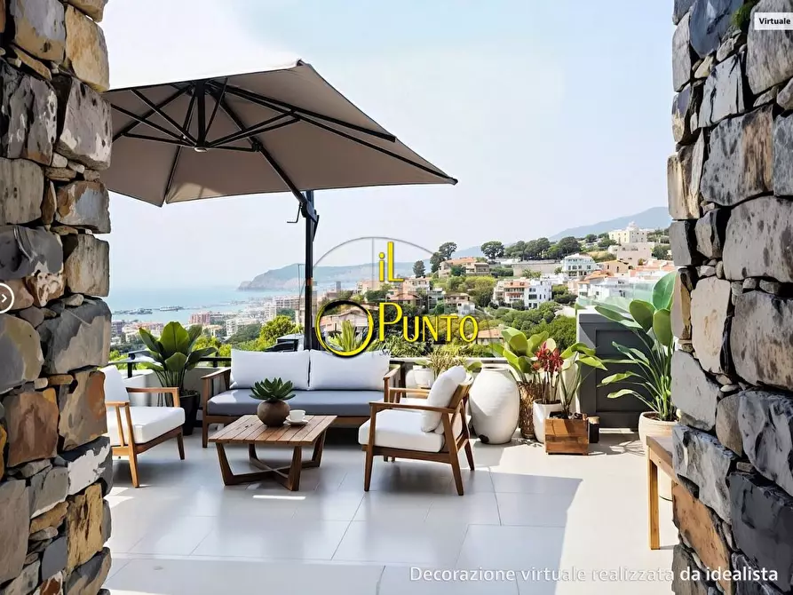 Immagine 1 di Villa in vendita  285 a San Remo