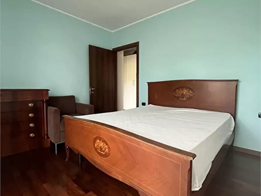 Immagine 5 di Appartamento in vendita  a Treviglio