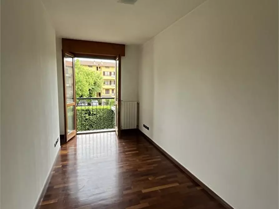 Immagine 8 di Appartamento in vendita  a Treviglio